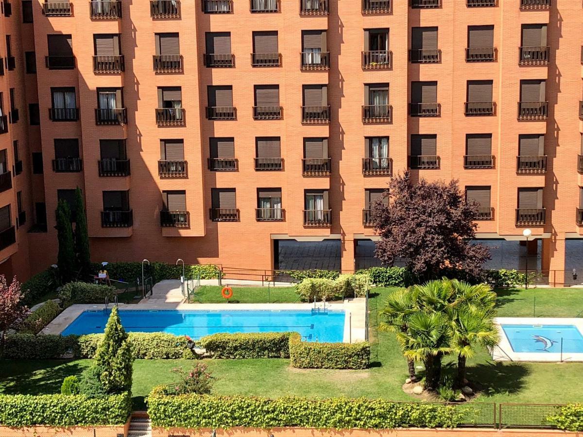 New Apartments Airport Ifema Madrid Exteriér fotografie